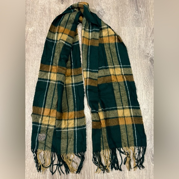 Neil Martin Cashme Plaid Green Fringe Scarf | Wrap - Picture 2 of 5